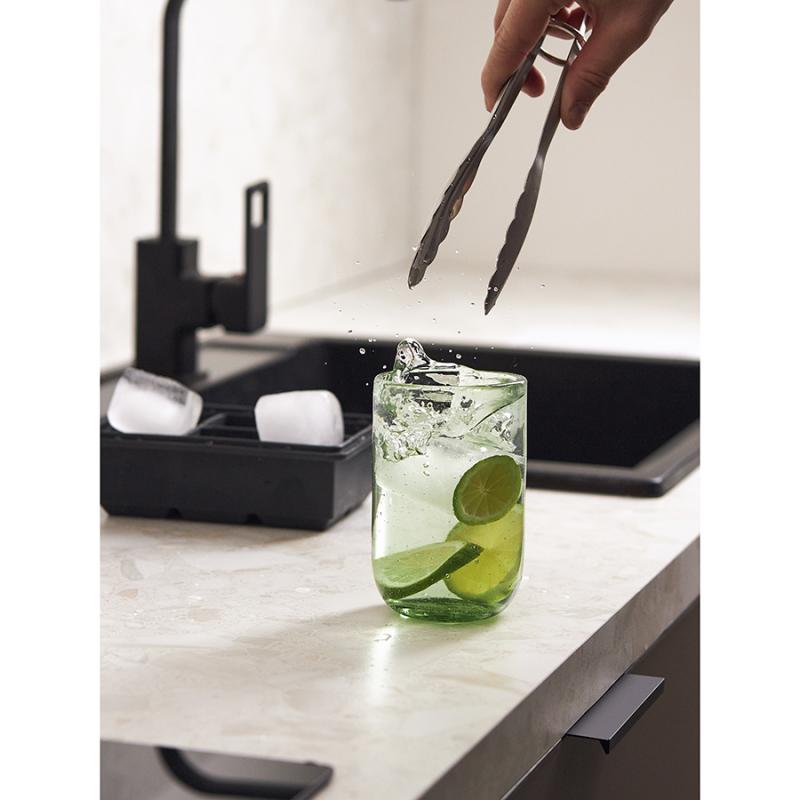 Форма для льда с крышкой ice cubes